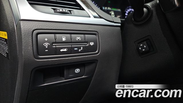 Genesis G80 3.3 GDI Premium Luxury 2017 — фото 13