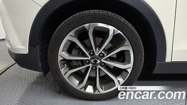KG Mobility (SsangYong) Tivoli Armor Gear Edition 2WD 2018 — фото 5