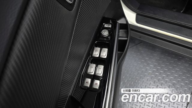 KG Mobility (SsangYong) Tivoli Armor Gear Edition 2WD 2018 — фото 19