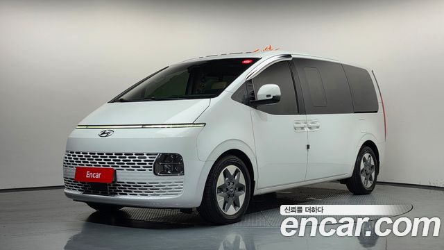 Hyundai Staria 4WD Tourer 9-Seater Modern 2022 — фото 1