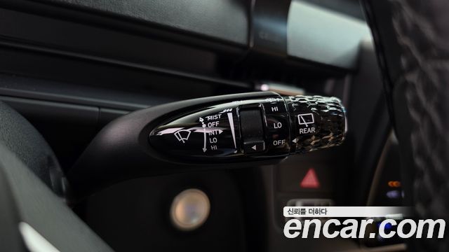 Hyundai Staria 4WD Tourer 9-Seater Modern 2022 — фото 19
