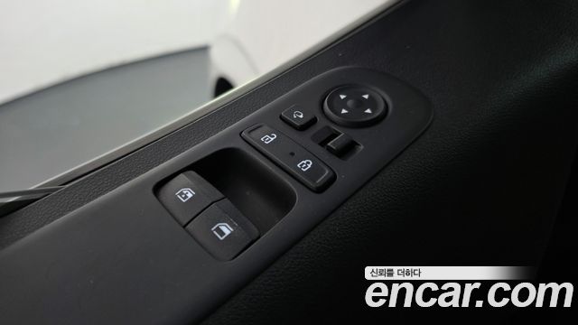 Hyundai Staria 4WD Tourer 9-Seater Modern 2022 — фото 20