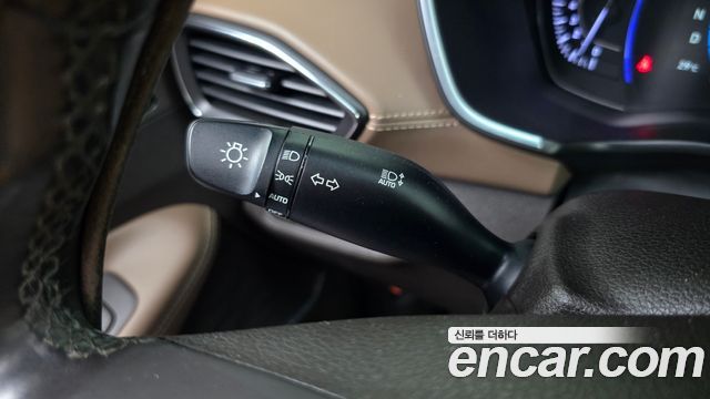 Hyundai Santa Fe (TM) Gasoline 2.0T 2WD Prestige 2020 — фото 39