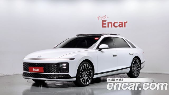 Hyundai Grandeur Hybrid (GN7) Calligraphy