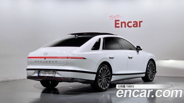Hyundai Grandeur Hybrid (GN7) Calligraphy 2025 — фото 2