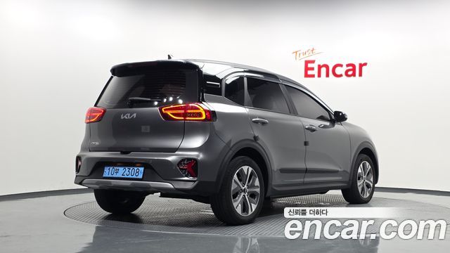Kia Niro Plus Earth 2023 — фото 2
