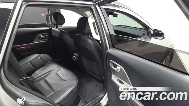 Kia Niro Plus Earth 2023 — фото 11