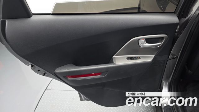 Kia Niro Plus Earth 2023 — фото 25