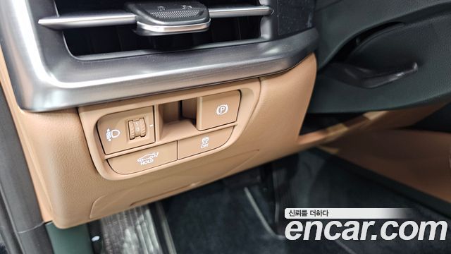 Hyundai Grandeur (GN7) 2,5 Gasoline 2WD Premium 2026 — фото 12
