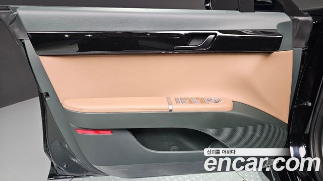 Hyundai Grandeur (GN7) 2,5 Gasoline 2WD Premium 2026 — фото 24
