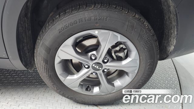 Kia Seltos Gasoline 2.0 4WD Prestige 2025 — фото 21
