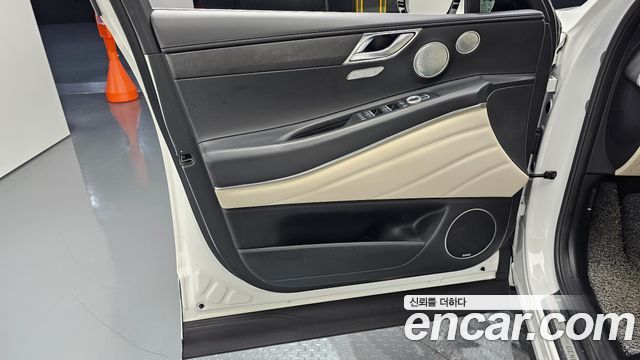 Genesis GV80 2.5T Gasoline AWD 2023 — фото 24