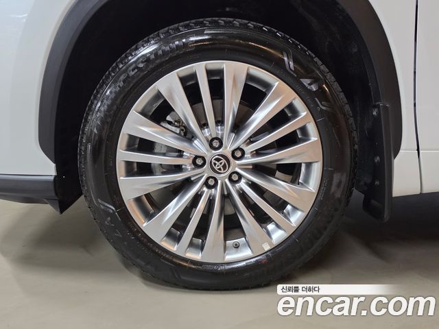 Toyota Highlander (IV) 2.5 4WD Platimum 2025 — фото 5