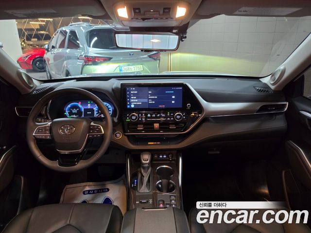 Toyota Highlander (IV) 2.5 4WD Platimum 2025 — фото 10