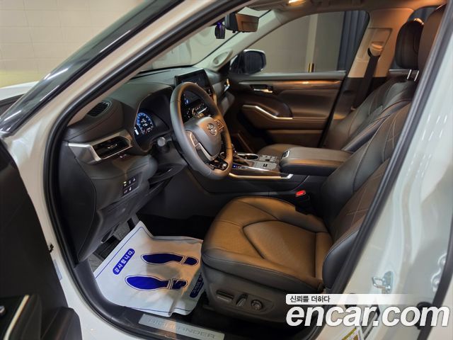 Toyota Highlander (IV) 2.5 4WD Platimum 2025 — фото 15