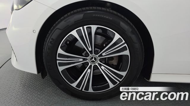 Mercedes-Benz E-Class (W214) E200 Avantgarde 2024 — фото 5