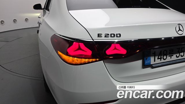 Mercedes-Benz E-Class (W214) E200 Avantgarde 2024 — фото 23