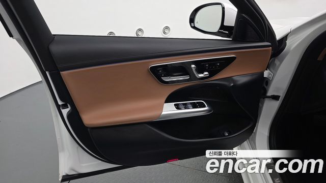 Mercedes-Benz E-Class (W214) E200 Avantgarde 2024 — фото 24