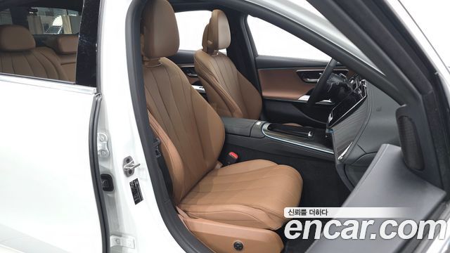 Mercedes-Benz E-Class (W214) E200 Avantgarde 2024 — фото 26