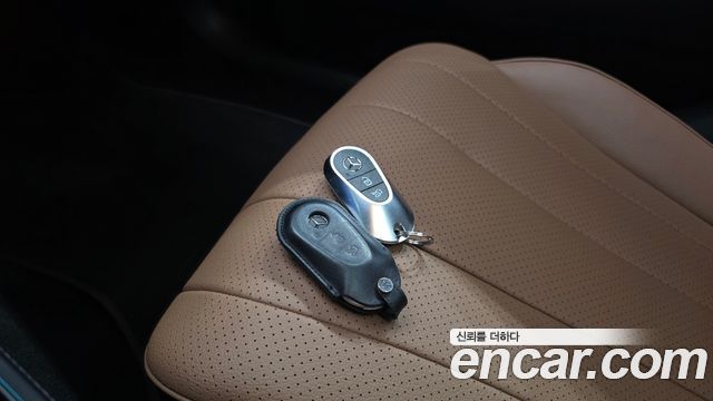 Mercedes-Benz E-Class (W214) E200 Avantgarde 2024 — фото 35