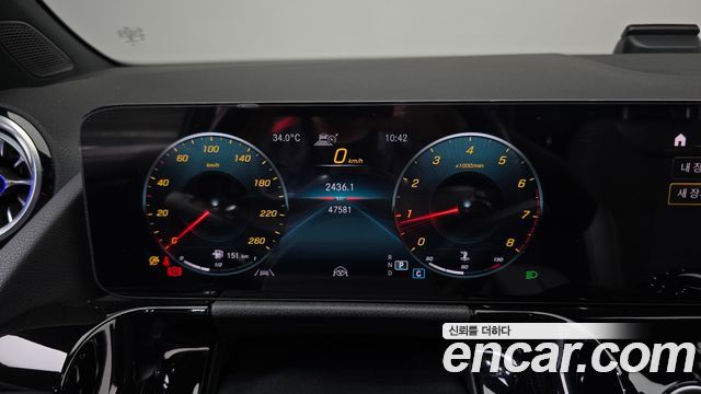 Mercedes-Benz GLA-Class (H247) GLA250 4MATIC 2022 — фото 8