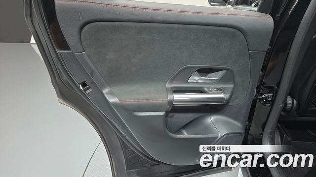 Mercedes-Benz GLA-Class (H247) GLA250 4MATIC 2022 — фото 25