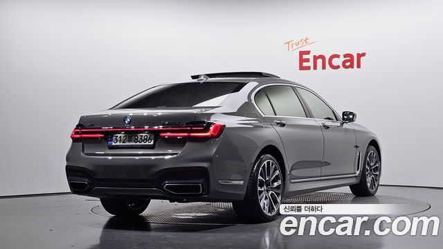 BMW 7 Series (G11) 740Li xDrive M Sport Package 2021 — фото 2