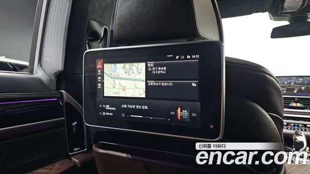 BMW 7 Series (G11) 740Li xDrive M Sport Package 2021 — фото 16