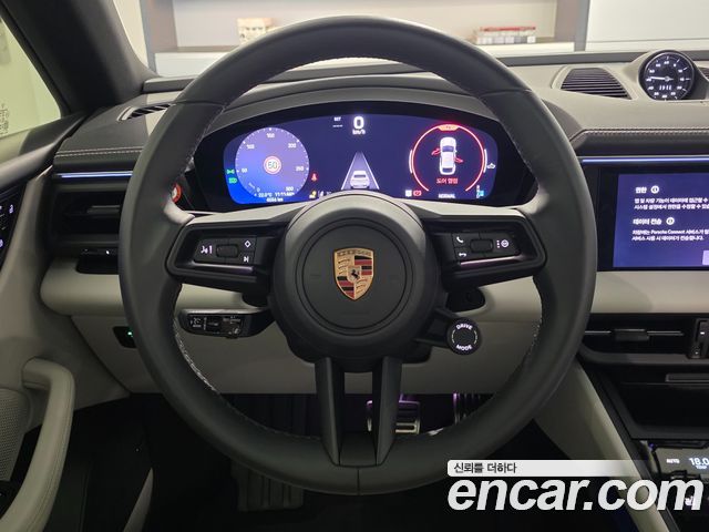 Porsche Macan EV Base 4 2025 — фото 15