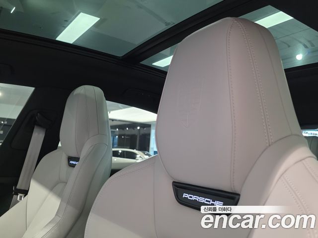 Porsche Macan EV Base 4 2025 — фото 18