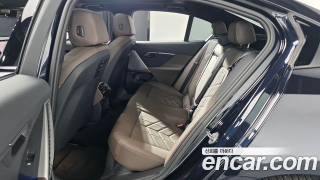 BMW 5 Series (G60) 520i M Sport 2024 — фото 12
