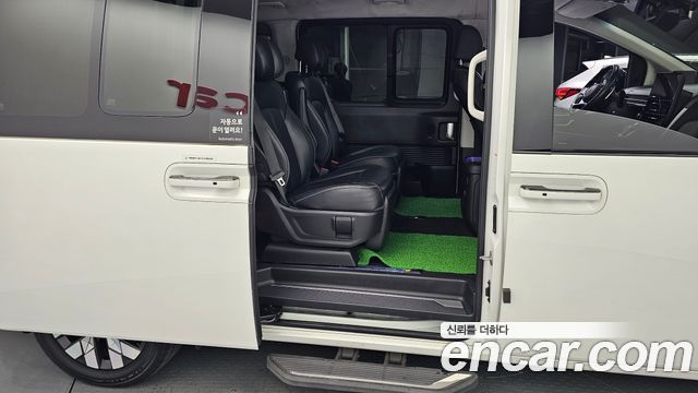 Hyundai Staria L3.5 Lounge 7-Seater Mobility 2023 — фото 12