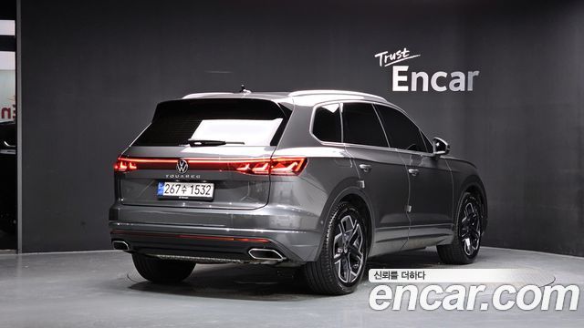 Volkswagen Touareg (III) 3.0 TDI Prestige 2024 — фото 2