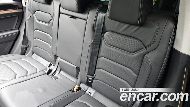 Volkswagen Touareg (III) 3.0 TDI Prestige 2024 — фото 31