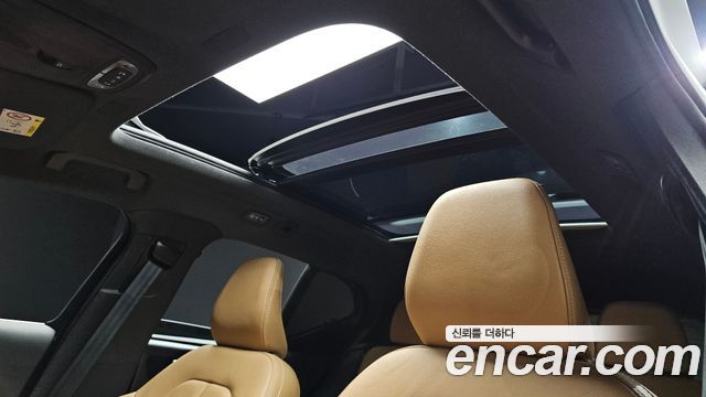 Volvo XC40 B4 Inscription 2022 — фото 18