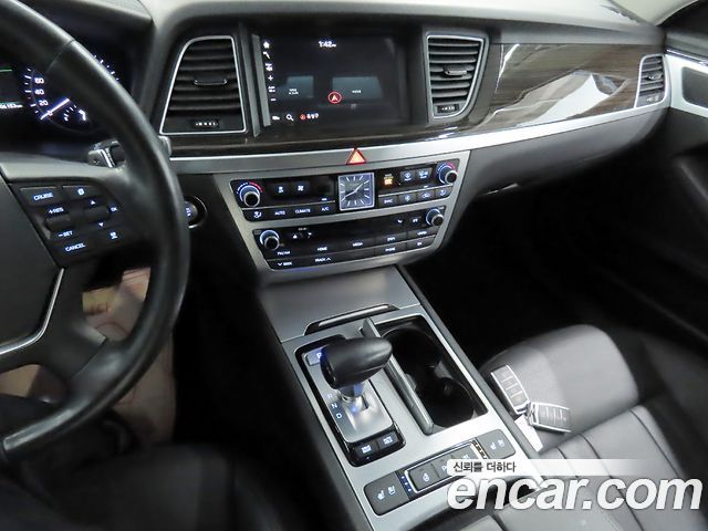 Genesis G80 3.3 GDI AWD Luxury 2018 — фото 16