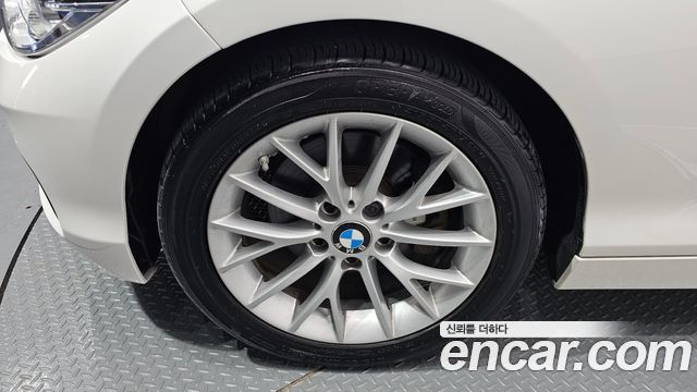 BMW 1 Series (F20) 118d Sport 5Door 2016 — фото 5