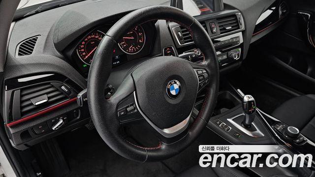 BMW 1 Series (F20) 118d Sport 5Door 2016 — фото 13
