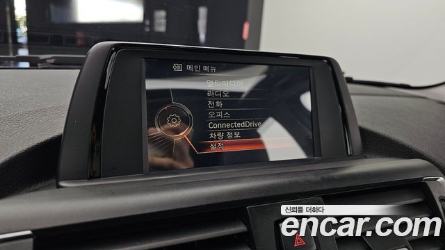 BMW 1 Series (F20) 118d Sport 5Door 2016 — фото 14