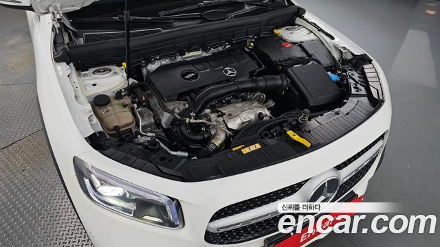 Mercedes-Benz GLB-Class (X247) GLB250 4MATIC 2021 — фото 6