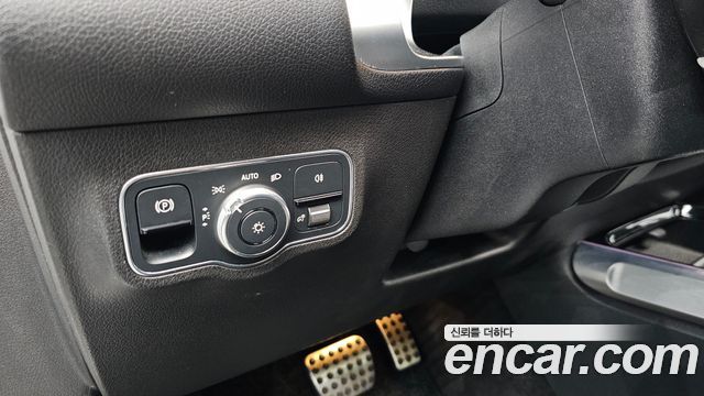Mercedes-Benz GLB-Class (X247) GLB250 4MATIC 2021 — фото 14