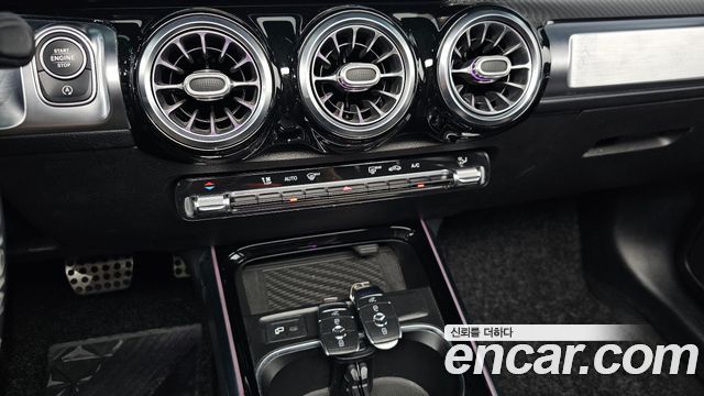 Mercedes-Benz GLB-Class (X247) GLB250 4MATIC 2021 — фото 19