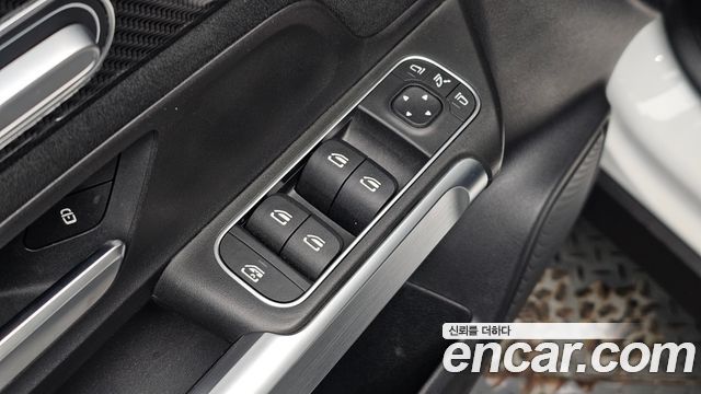 Mercedes-Benz GLB-Class (X247) GLB250 4MATIC 2021 — фото 29