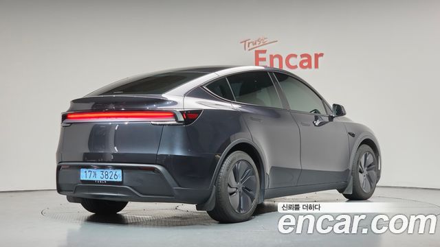 Tesla Model Y RWD 2025 — фото 2