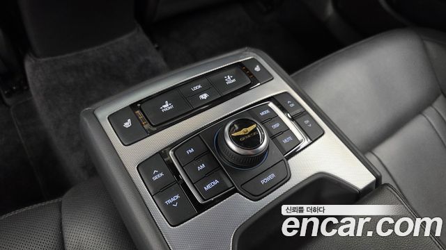 Genesis G80 3.3 GDI AWD Premium Luxury 2018 — фото 22