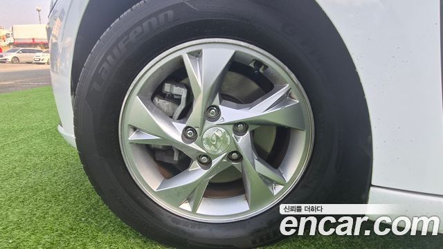 Hyundai Avante (CN7) 1.6 Smart 2021 — фото 6