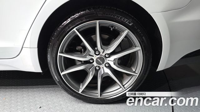 Genesis G70 Shooting Brake Gasoline 2.0T 4WD 2023 — фото 5