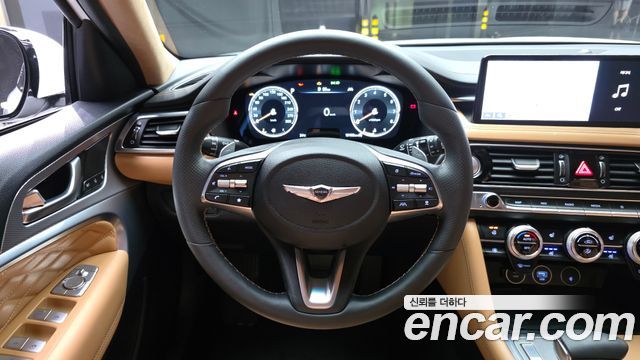 Genesis G70 Shooting Brake Gasoline 2.0T 4WD 2023 — фото 13