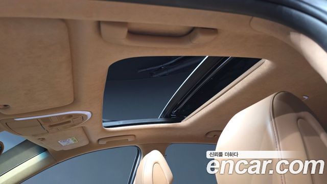 Genesis G70 Shooting Brake Gasoline 2.0T 4WD 2023 — фото 19