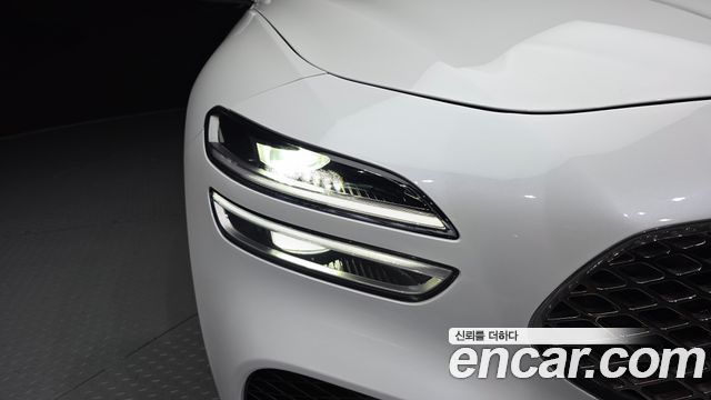Genesis G70 Shooting Brake Gasoline 2.0T 4WD 2023 — фото 22